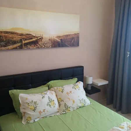 Лукс Двустаен Apartament